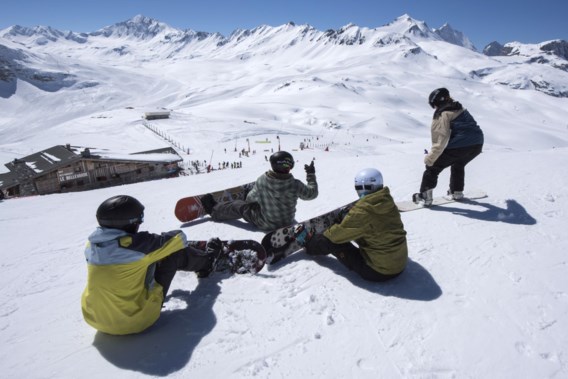 27 Flemish young people taken to hospital due to CO poisoning on a ski trip