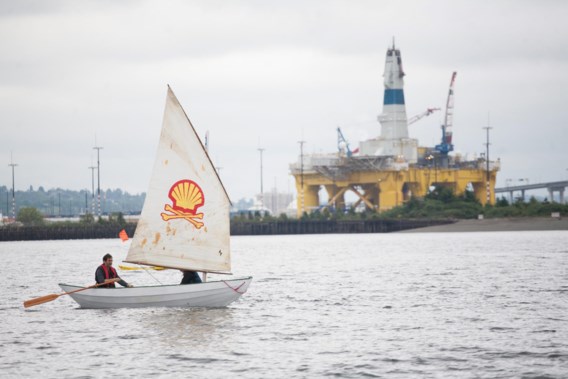 Shell weakens climate targets |  The standard