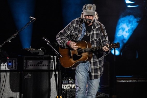 Neil Young Returns to Spotify After Two-Year Boycott