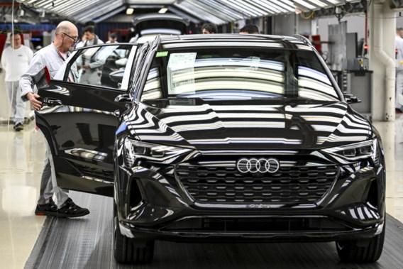 Audi Vorst is dismissing 371 temporary employees due to insufficient demand for (expensive) electric cars