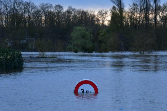 Kayaker missing in floods in France