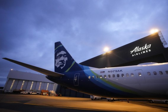 Boeing Pays Alaska Airlines 0 Million in Compensation for Grounding 737 MAX 9 – CEO Dave Calhoun Leaving Company