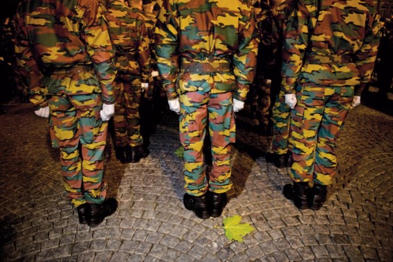 Five Belgian soldiers are injured in a brawl in a bar in Portugal