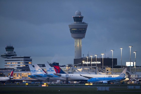 Hardly any air traffic to and from the Netherlands for more than two hours due to disruption