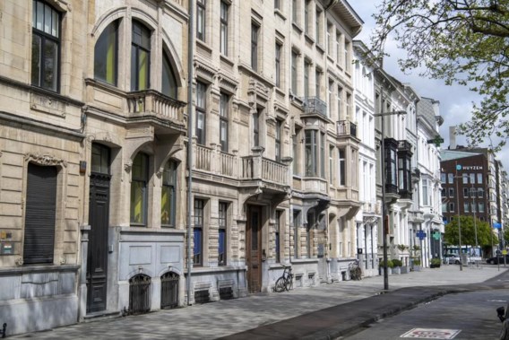 Body of a man in his sixties probably only found in a home in Antwerp after a year