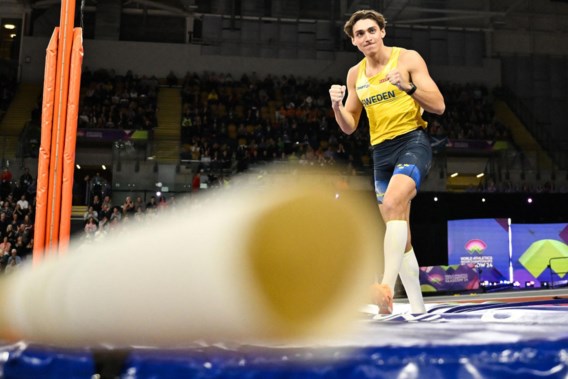 Duplantis immediately improves the world record at the season opener in China