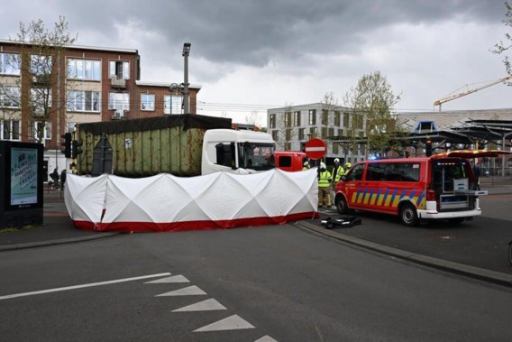 Truck hits cyclist in Mortsel: victim seriously injured