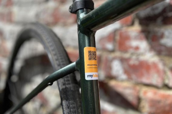 New sticker makes it easier to find the owner of stolen bicycles