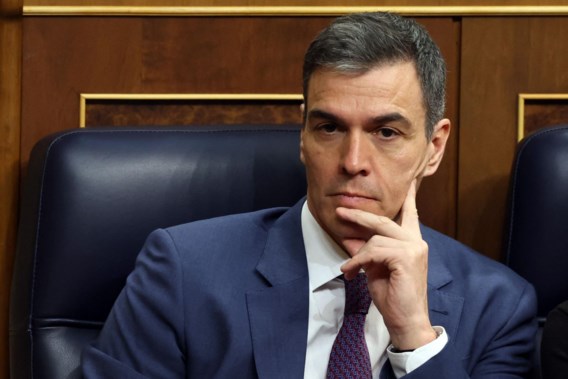 Pedro Sánchez remains as Spanish prime minister after a judicial investigation into his wife