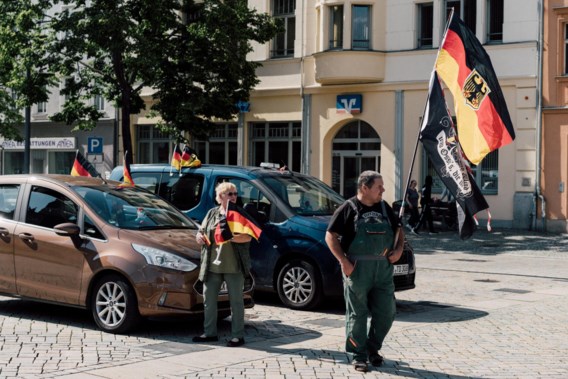 Bei einem AfD-Treffen in Ostdeutschland: „Was hat Max über die SS gesagt?“  Wir wissen es nicht, ihm wurde etwas angehängt.