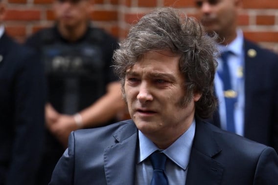 Argentinian President Milei under fire for support to Crypto Munt, who crashes shortly afterwards